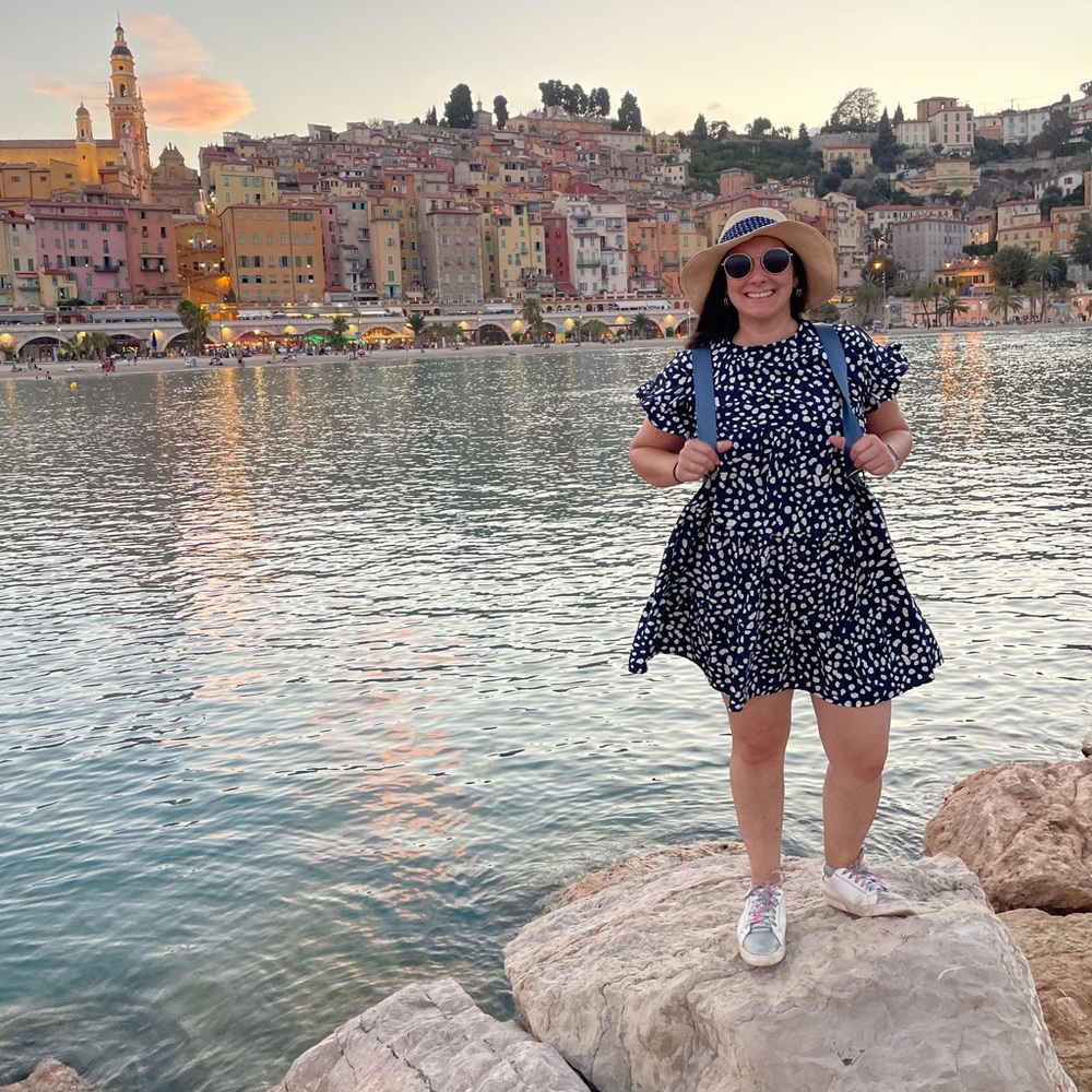 Meet your Posher, Hilary